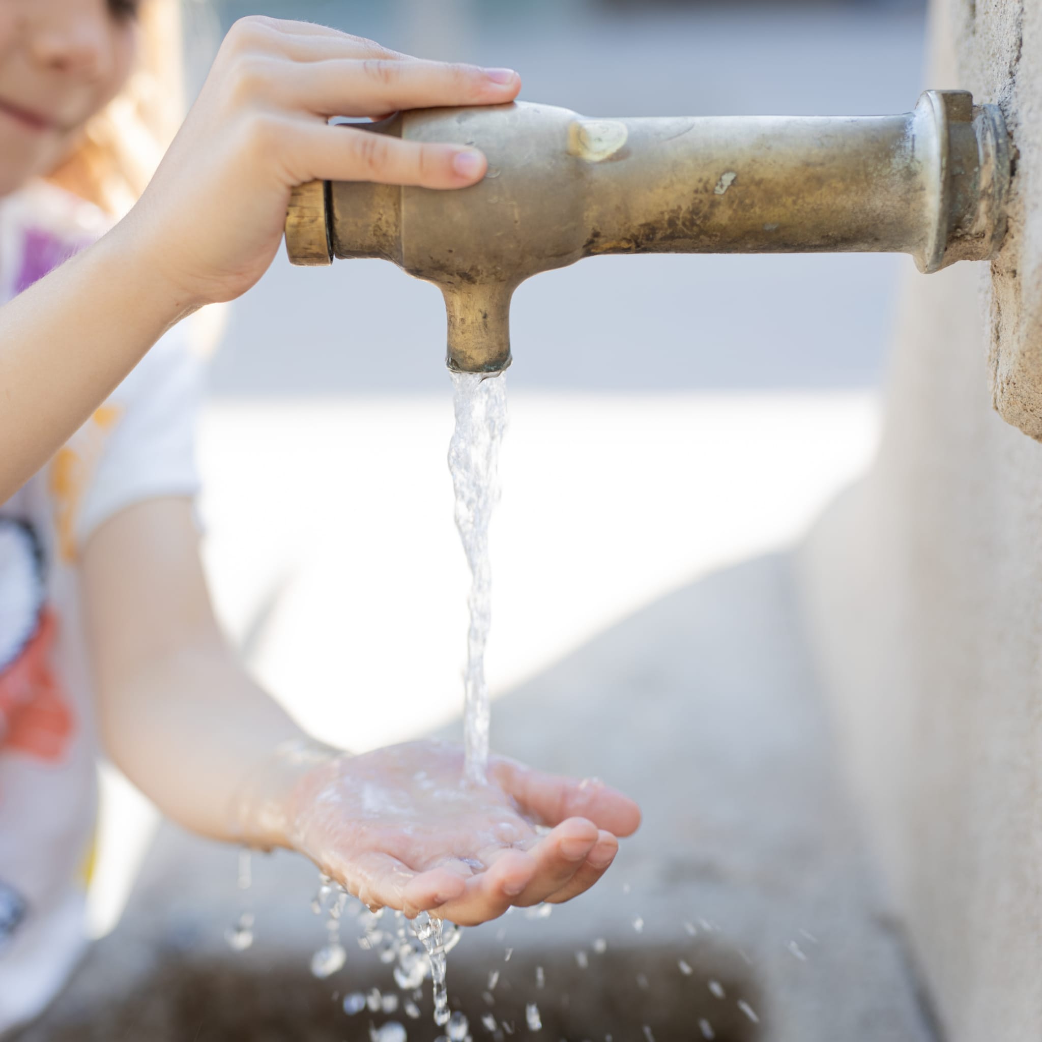 OAT Publica para el día Mundial del Agua un estudio sobre los hábitos de consumo del agua en los hogares de la ciudad